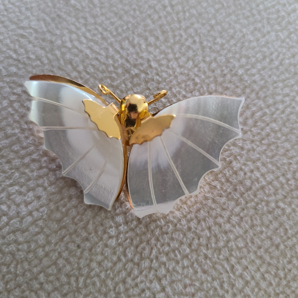 Vintage MotherOfPearl Butterfly Brooch